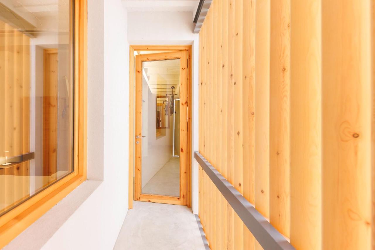Bravissimo Canigo, Spacious And With Large Terrace Girona Bagian luar foto
