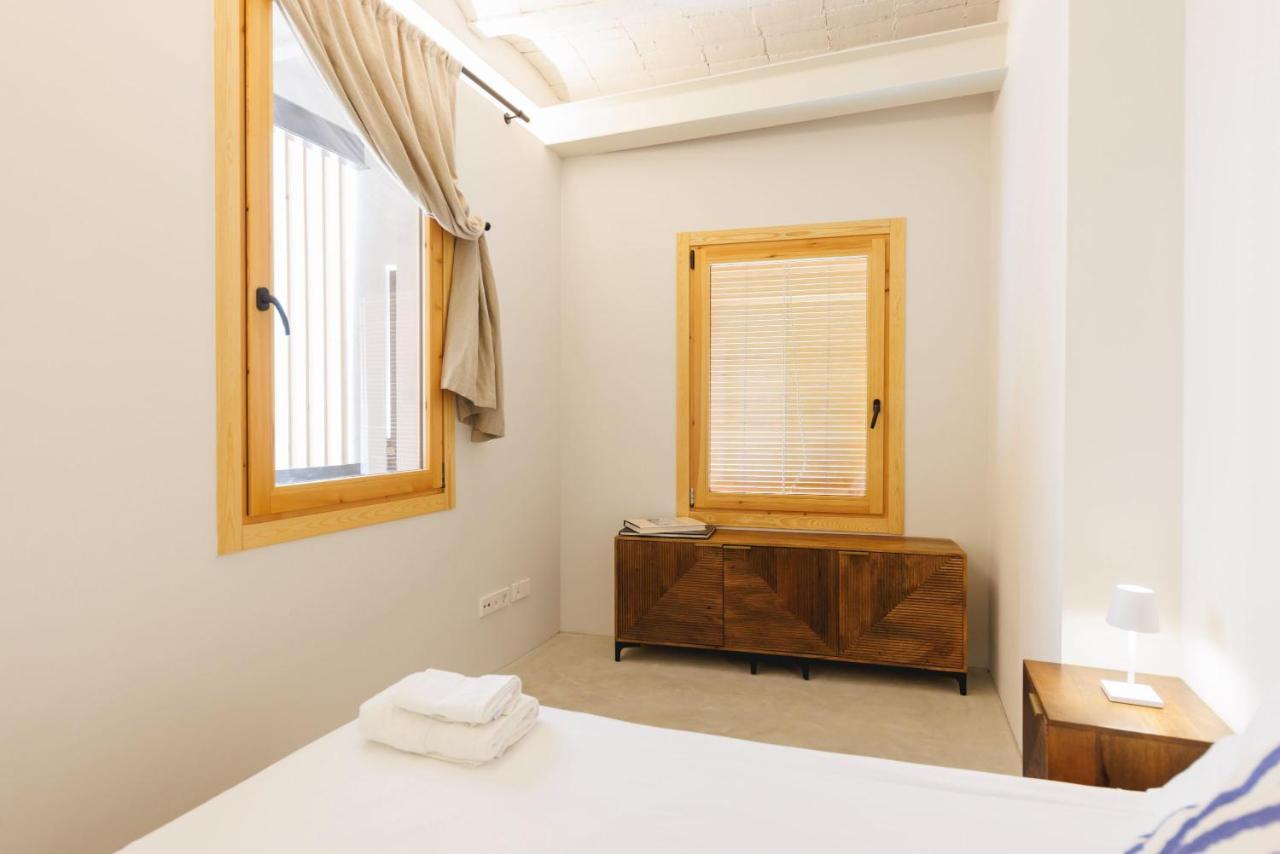 Bravissimo Canigo, Spacious And With Large Terrace Girona Bagian luar foto