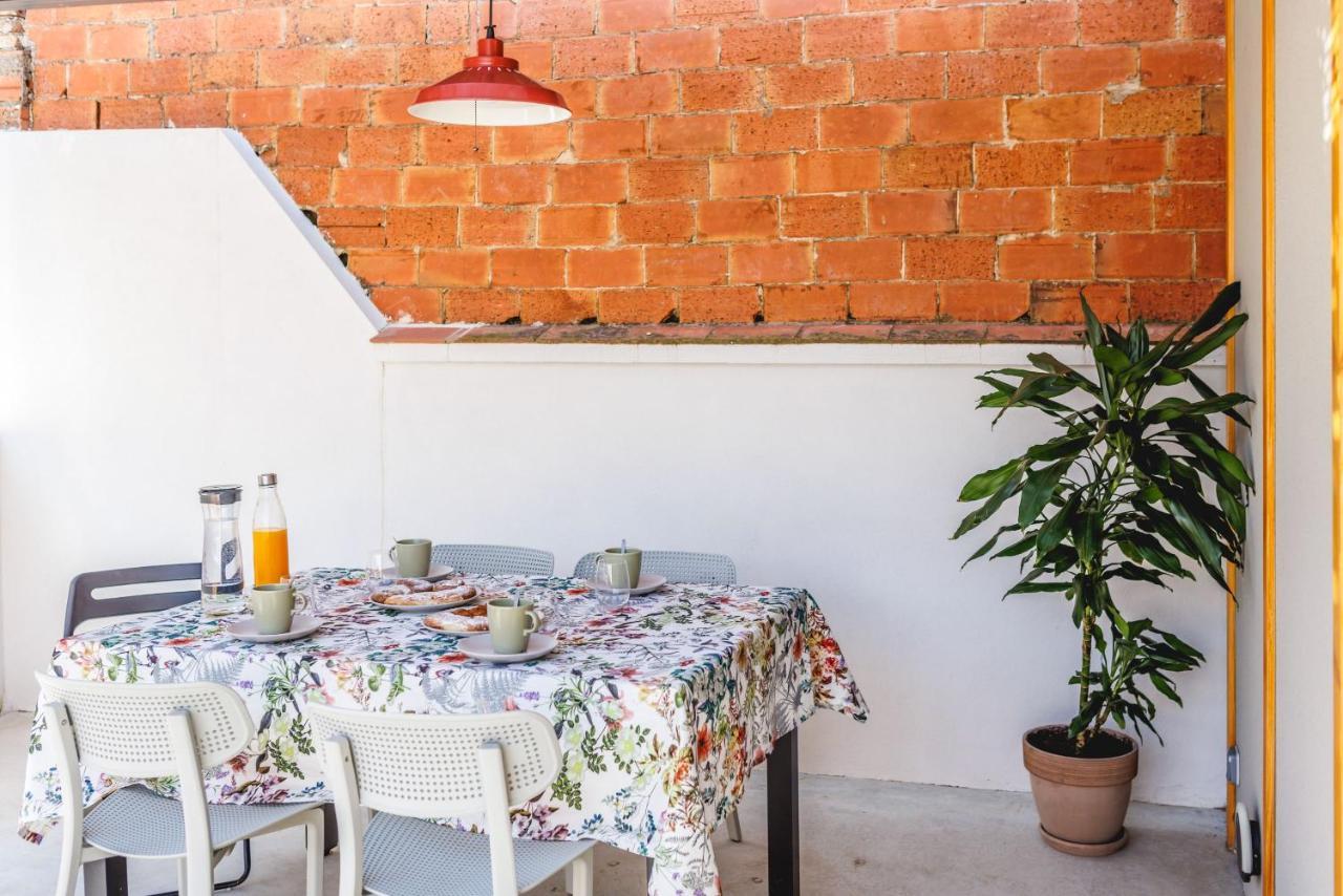 Bravissimo Canigo, Spacious And With Large Terrace Girona Bagian luar foto