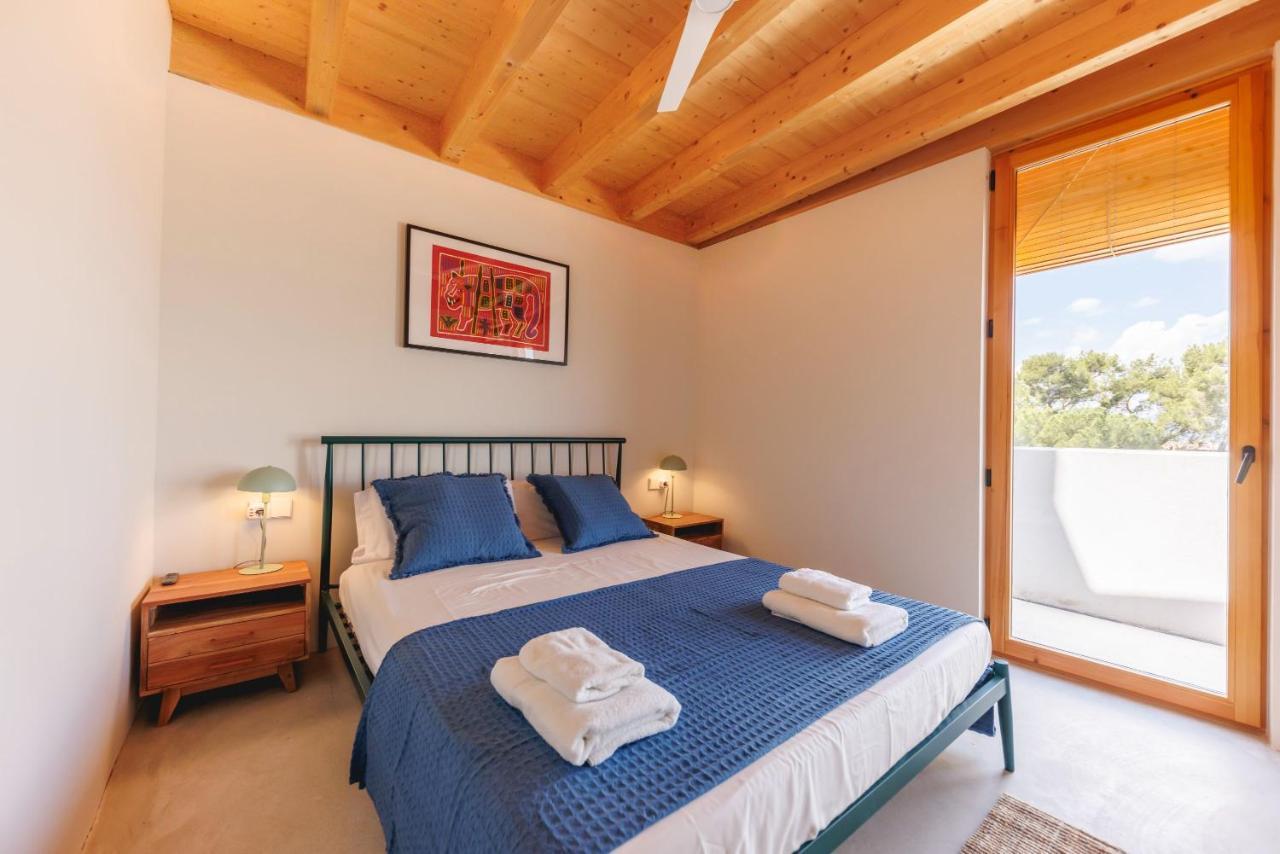 Bravissimo Canigo, Spacious And With Large Terrace Girona Bagian luar foto