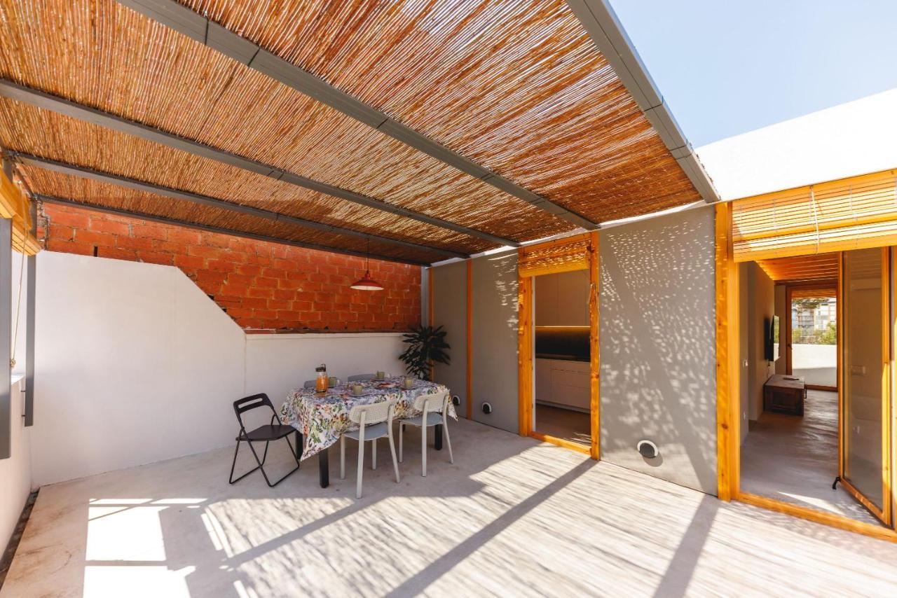 Bravissimo Canigo, Spacious And With Large Terrace Girona Bagian luar foto