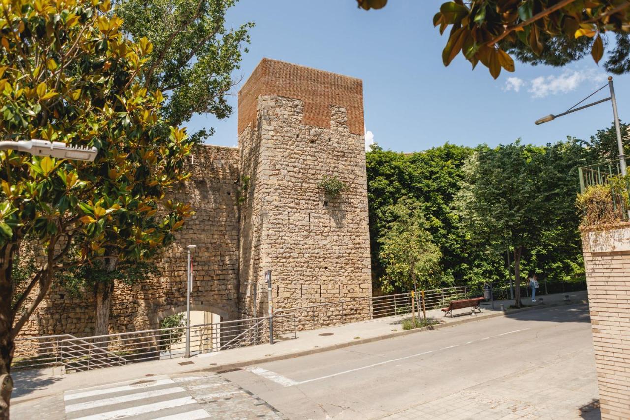 Bravissimo Canigo, Spacious And With Large Terrace Girona Bagian luar foto