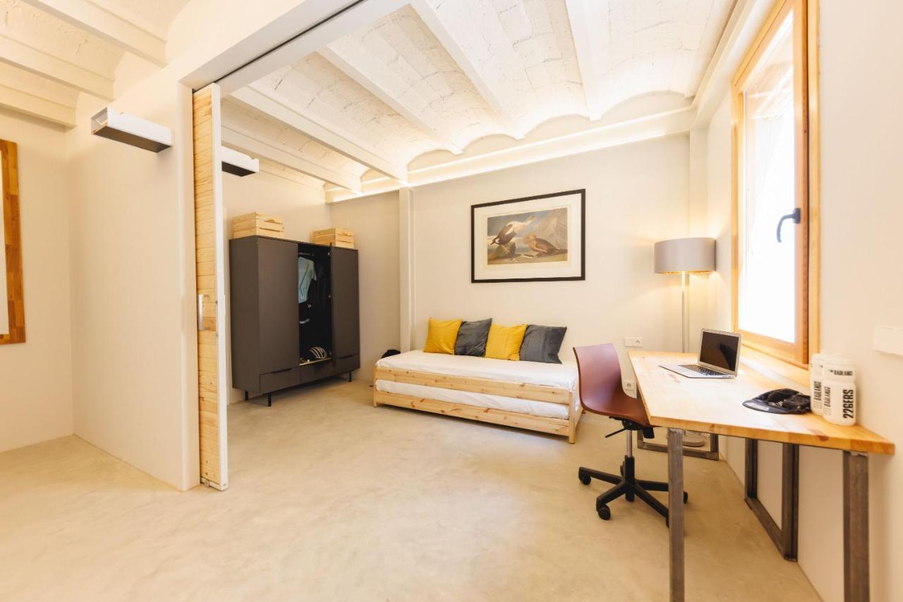 Bravissimo Canigo, Spacious And With Large Terrace Girona Bagian luar foto
