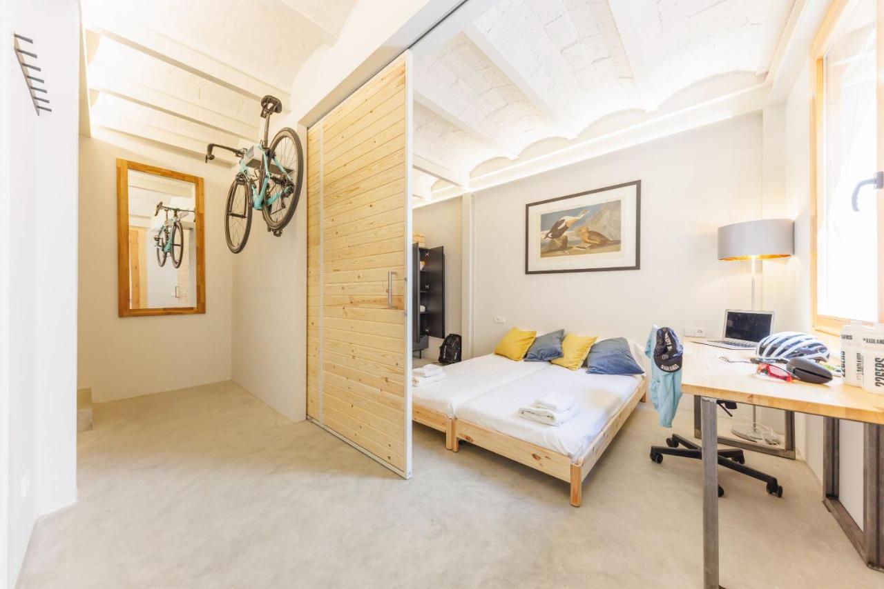 Bravissimo Canigo, Spacious And With Large Terrace Girona Bagian luar foto